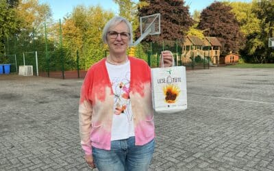 Übergabe der Lesetüten